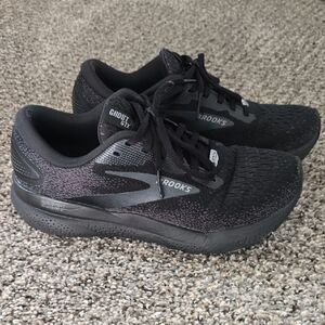 Brooks Ghost 6 Black Running Shoes